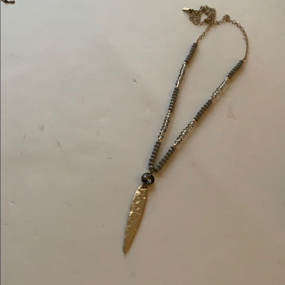 Canvas beautiful necklace